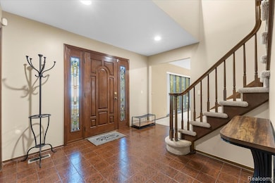 29837 High Valley Ct, Farmington Hills, MI 48331 - photo 3