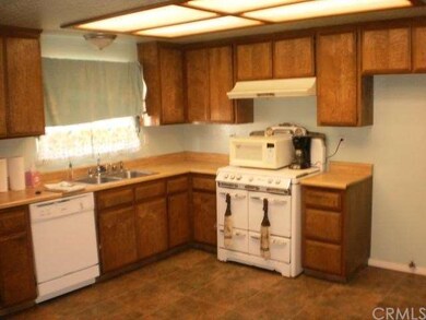 9846 Arbor Ave, Fontana, CA 92335 - photo 5