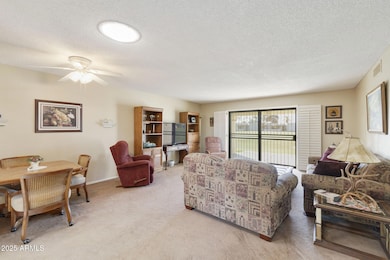 557 S Palo Verde Way unit 147, Mesa, AZ 85208 - photo 3