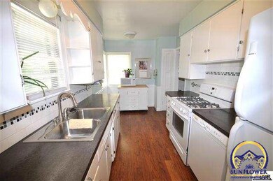 2045 SW Collins Ave, Topeka, KS 66604 - photo 4