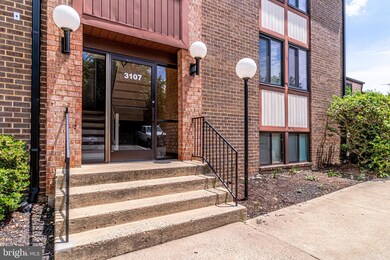 3107 Buccaneer Ct unit 201, Fairfax, VA 22031 - photo 2