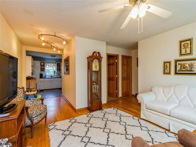 2205 S 8th Ave E, Newton, IA 50208 - photo 5