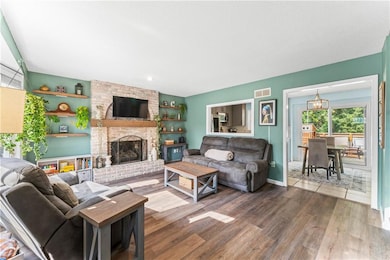 10124 W 49th Place, Shawnee, KS 66203 - photo 4