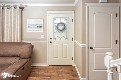 04-Front Entry_DMD_2726