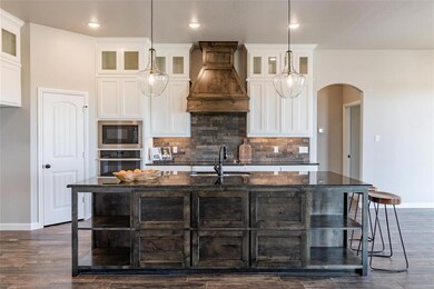 606 Mill Rd, Springtown, TX 76082 - photo 2