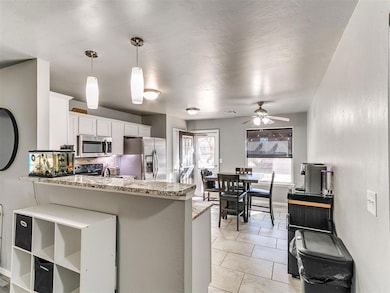 608 E Juniper Ln, Mustang, OK 73064 - photo 6