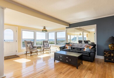 Living Room-2