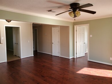 10602 Bentley St, Houston, TX 77093 - photo 6