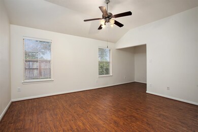 5299 Morgan Oak Dr, Alvin, TX 77511 - photo 4