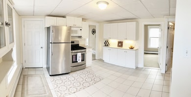 914 Circuit St unit 2, Hanover, MA 02339 - photo 2