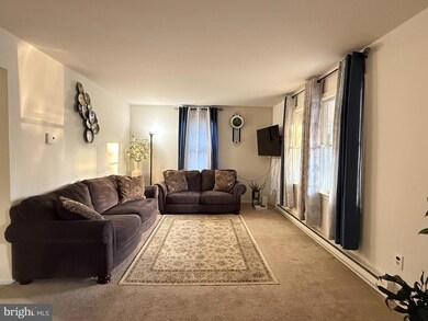 410 N 5th Ave, Royersford, PA 19468 - photo 5