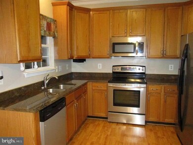 7143 Ladd Cir, Frederick, MD 21703 - photo 3