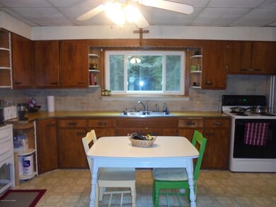 188 Beaver Brook Rd, Hazleton, PA 18201 - photo 2