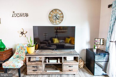 12945 Centre Park Cir unit 214, Herndon, VA 20171 - photo 5