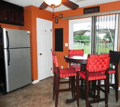 Kitchen to outside