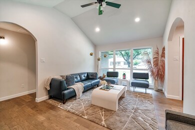 2218 Nina Lee Ln, Houston, TX 77018 - photo 7