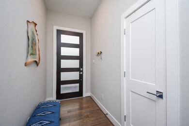 711 Apogee Trail, Houston, TX 77022 - photo 4