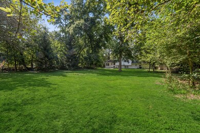 819 Oceola Dr, Algonquin, IL 60102 - photo 4