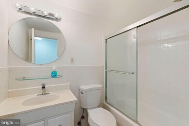 141 N Emory Dr unit 2, Sterling, VA 20164 - photo 6