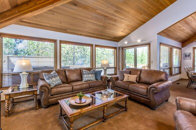 57575 White Elm unit 24, Sunriver, OR 97707 - photo 7