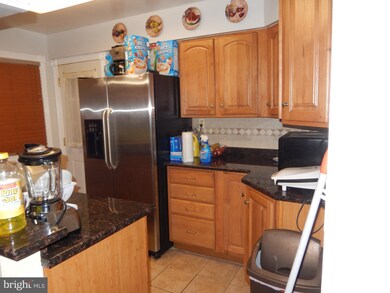 9328 Lynmont Dr, Adelphi, MD 20783 - photo 4