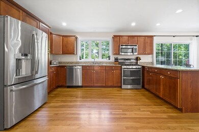 55 Stirling Ave, Hooksett, NH 03106 - photo 6