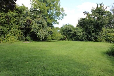 281 Wells St, Greenfield, MA 01301 - photo 5