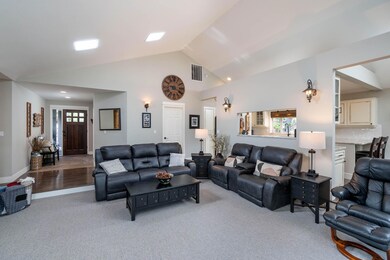 2717 NW Whitworth Way, Bend, OR 97701 - photo 5