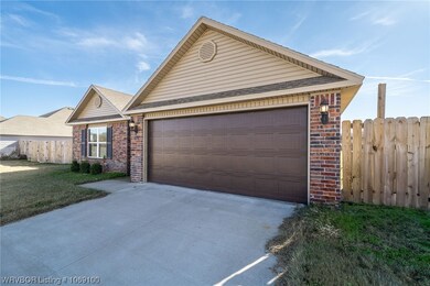 899 Maddy St, Elkins, AR 72727 - photo 5