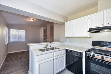 2389 Los Feliz St, Las Vegas, NV 89156 - photo 6