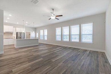 The Bathan - Living Room