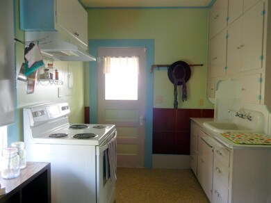 307 S Center St, Chewelah, WA 99109 - photo 7