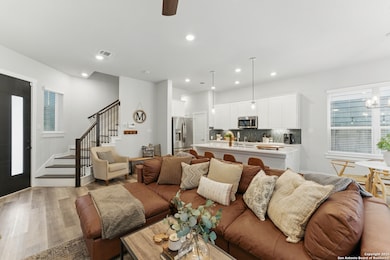 5843 Whitby Rd unit 26, San Antonio, TX 78240 - photo 3