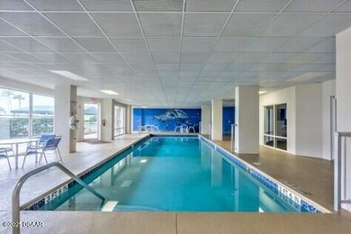 Links indoor pool