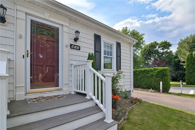 439 Metacom Ave, Bristol, RI 02809 - photo 2