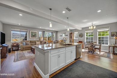 68-web-or-mls-1940-dark-horse-rd-unit-c