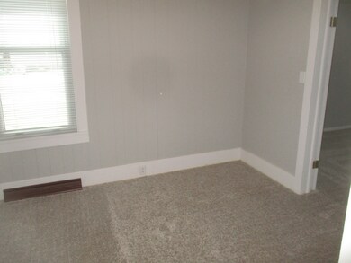 600 N Center St, Tuscola, IL 61953 - photo 3