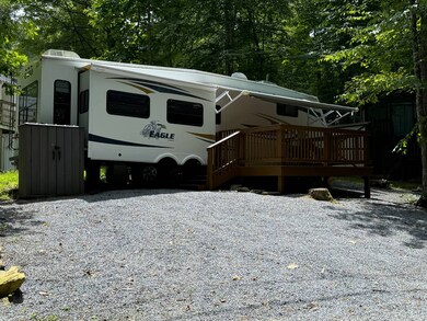 141 Serenity Cir unit 141 & 142, Cosby, TN 37722 - photo 3