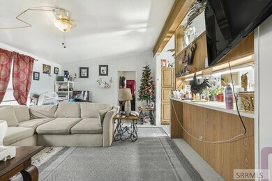 1720 Falcon Cir S, Pocatello, ID 83204 - photo 5