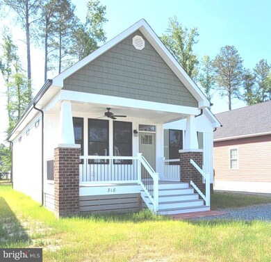 14 Bancroft Ave, Colonial Beach, VA 22443 - photo 2