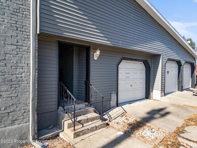 717 Mill St, Dunmore, PA 18512 - photo 5