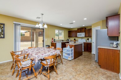 7) KITCHEN