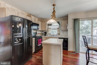 8 Summerset Ct, Gwynn Oak, MD 21207 - photo 6