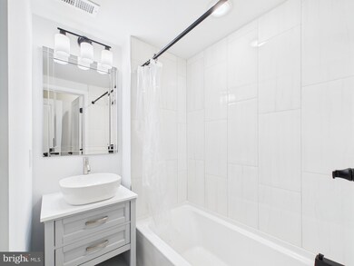 1320 Grove St unit 1, Philadelphia, PA 19146 - photo 2