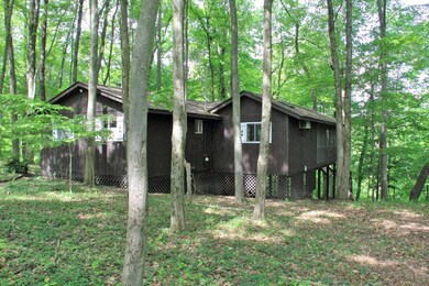 1063 Fox Ln, Hide A Way Hills, OH 43107 - photo 2