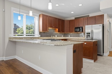 007_687_i 10 E Weber 039-Edit