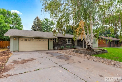 2275 Oak Trail Dr, Idaho Falls, ID 83404 - photo 2