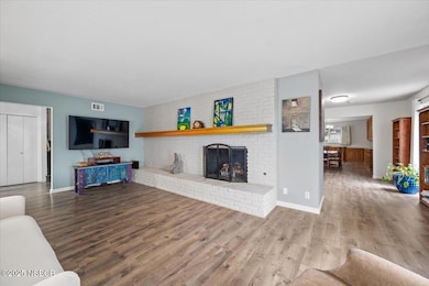 09-Living Room