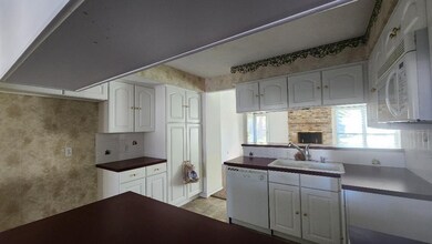 14330 Hollypark Dr, Houston, TX 77015 - photo 7