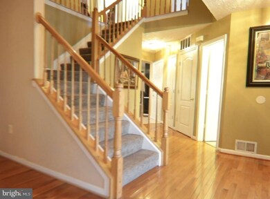 10108 Summershade Ln, Springdale, MD 20774 - photo 2